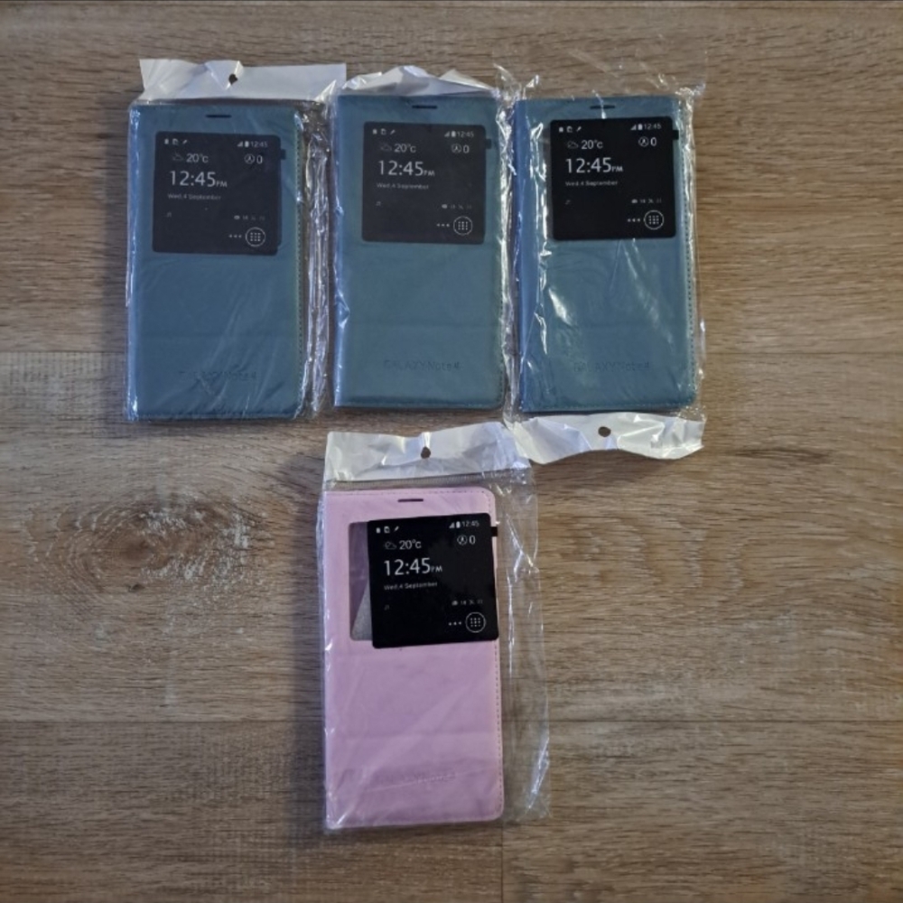Samsung Flip Covers in Blue and Pink